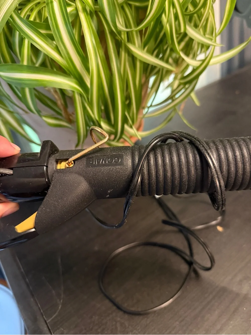 Black Hair Curling Iron - CONAIR